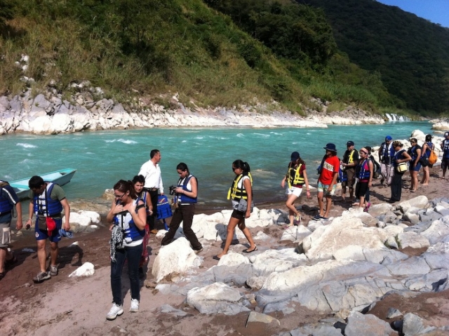  Canoe excursion 
